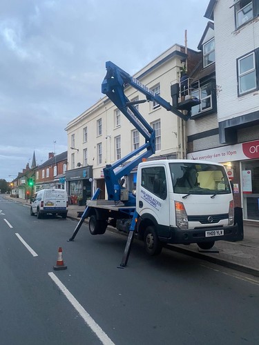 Cherry picker - cherry,