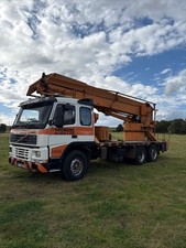 truck mounted cherry picker