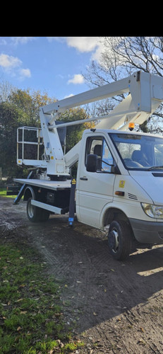 Used cherry picker 18metre - picker,